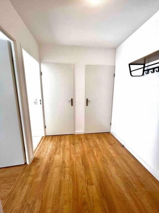 Newwilliam Apartment เซร์ริส ภายนอก รูปภาพ
